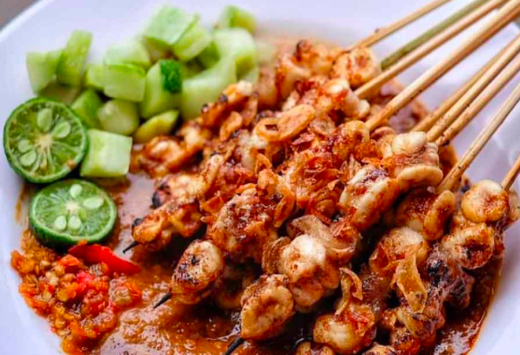 Sate Sumsum Pak Oo, rekomendasi kuliner legendaris Bogor. (Instagram.com/@satesapipak_oo)