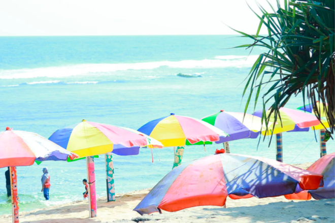 Pantai Pok Tunggal, rekomendasi pantai pasir putih di Jogja. (Instagram.com/@pantaipoktunggal.id)