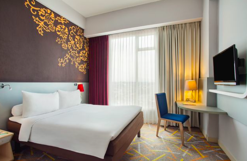 Ibis Styles Malang, rekomendasi hotel di Malang cocok untuk keluarga yang murah, bagus dan sudah ada kolam renang. (Instagram.com/@ibisstylesmalang)