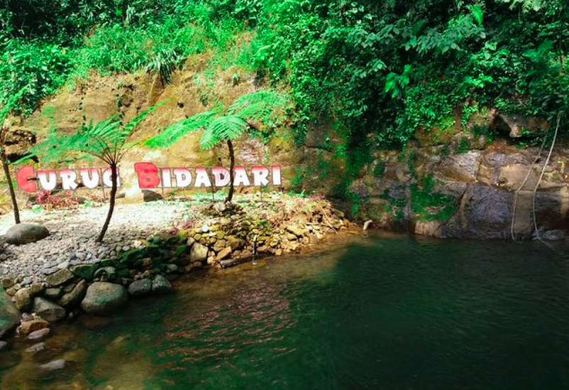 Curug Bidadari Talun, tempat wisata murah dan hits di Pekalongan. (Instagram.com/@wahyu__skak)