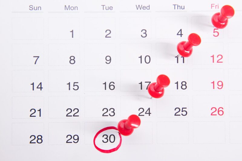 Ilustrasi kalender - Daftar long weekend dan hari kejepit di 2023 yang bisa kamu pilih buat ambil jatah cuti. (Unplash/Towfiqu Barbhuiya)