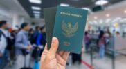 Ilustrasi - Perbedaan antara e-paspor dan paspor biasa. (Dok imigrasi.go.id)