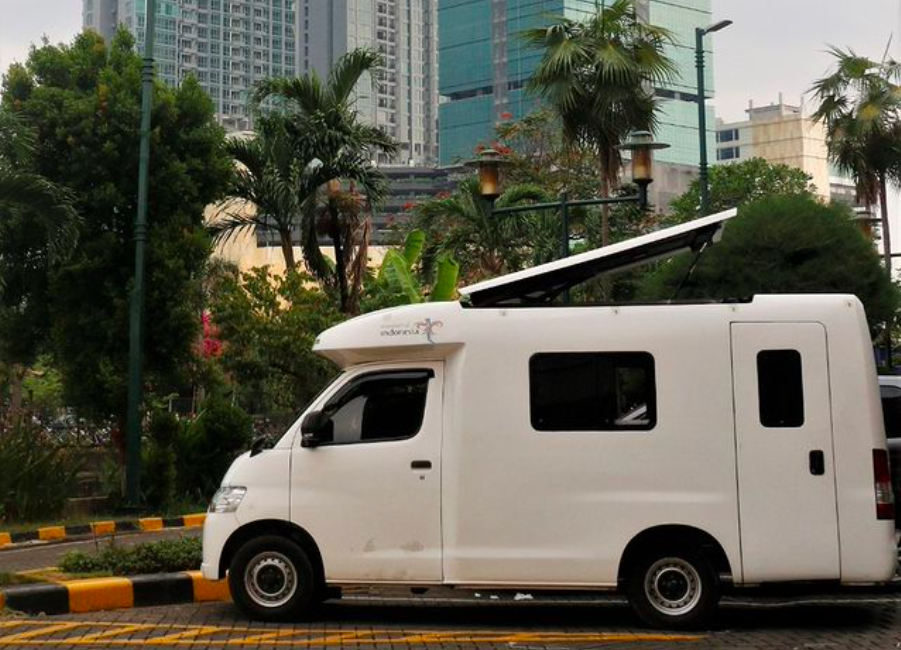 Ilustrasi - Harga sewa campervan di Jakarta per hari dan ketentuan yang wajib kamu ketahui. (Instagram.com/jakartacampervan.id)
