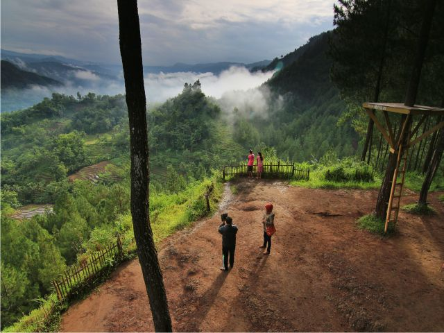 Bukit Pentulu Indah, wisata di Kebumen yang hits dengan pemandangan alam indah yang bisa kamu kunjungi. (Dok visitjawatengah.jatengprov.go.id)