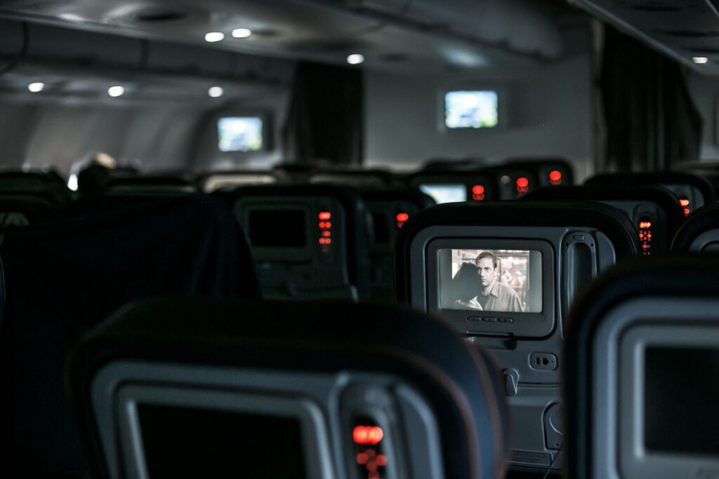 Ilustrasi kabin pesawat (Unsplash/alevision.co)