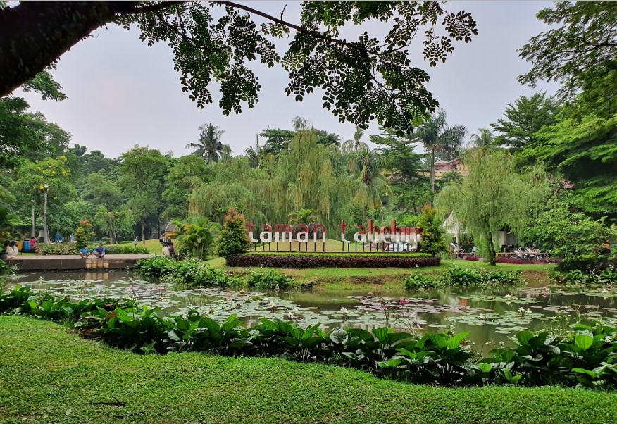 Taman Tabebuya rekomendasi taman gratis buat ngabuburit di Jakarta. (Dok ticmpu.id)