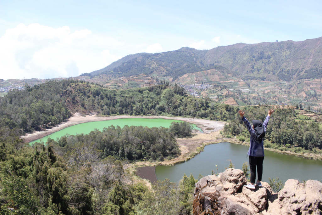 Bukit Sikunir, tempat wisata di Wonosobo yang hits dengan pemandangan alam yang indah. (Dok visitjawatengah.jatengprov.go.id)