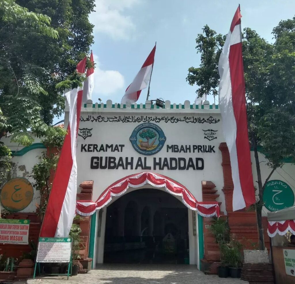 Makam Mbah Priok, rekomendasi tempat wisata religi yang bisa kamu kunjungi untuk ngabuburit. (Instagram.com/@handayani412.sh)