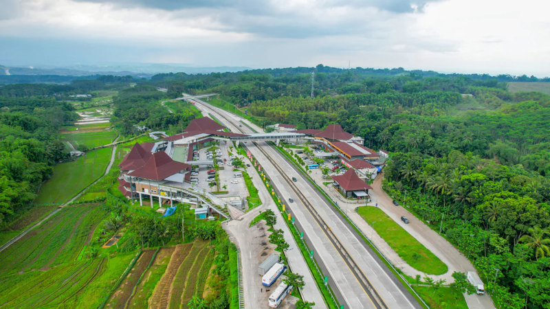 Rest Area KM 456, rest area besar yang ada di Tol Trans Jawa dari Jakarta sampai Solo. (Dok indonesia.travel)
