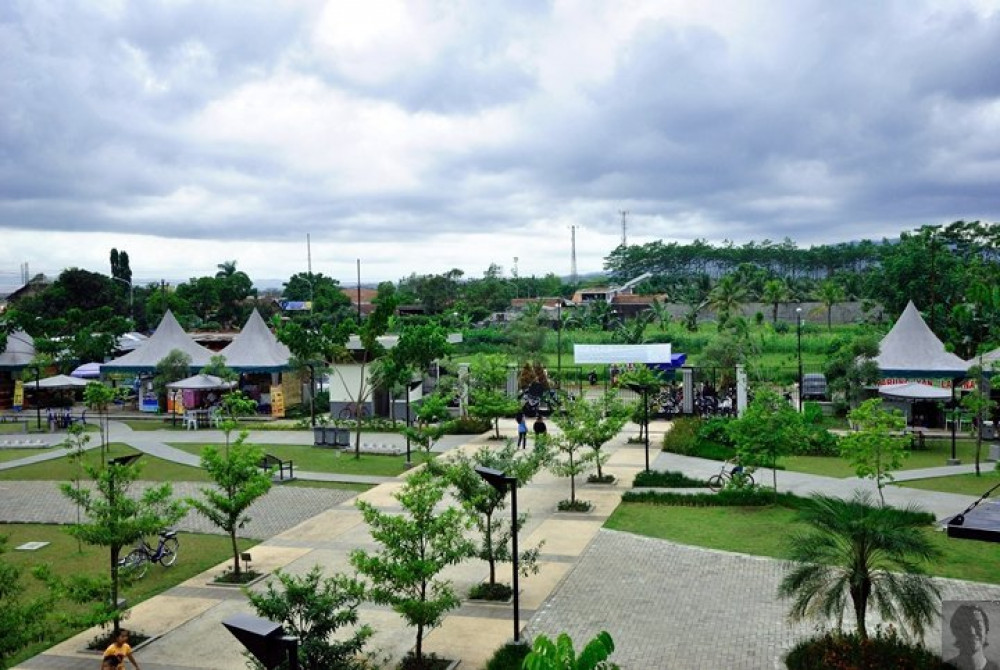 Taman Andhang Pangrenan, tempat wisata instagramable di Purwokerto. (Dok dolanbanyumas.banyumaskab.go.id)