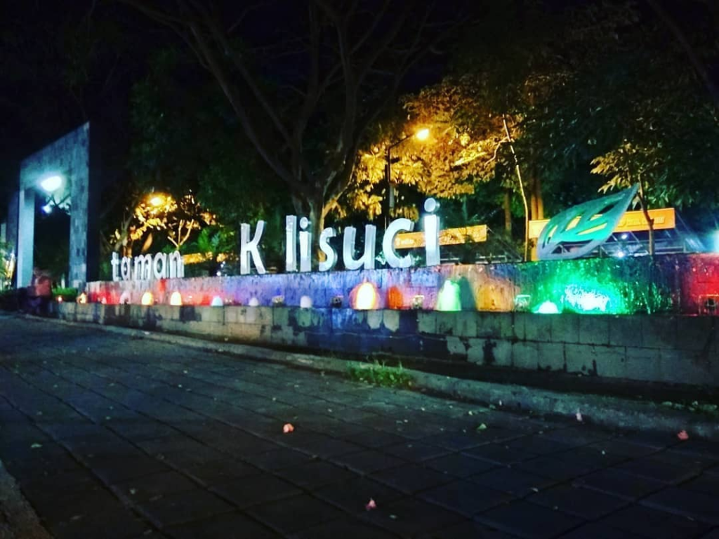 Taman Kalisuci, tempat wisata dekat Kampung Inggris Pare, Kediri. (Instagram.com/@tria1302)